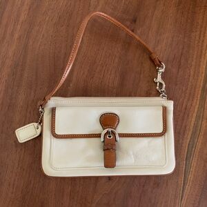 Vintage Coach Hampton wristlet